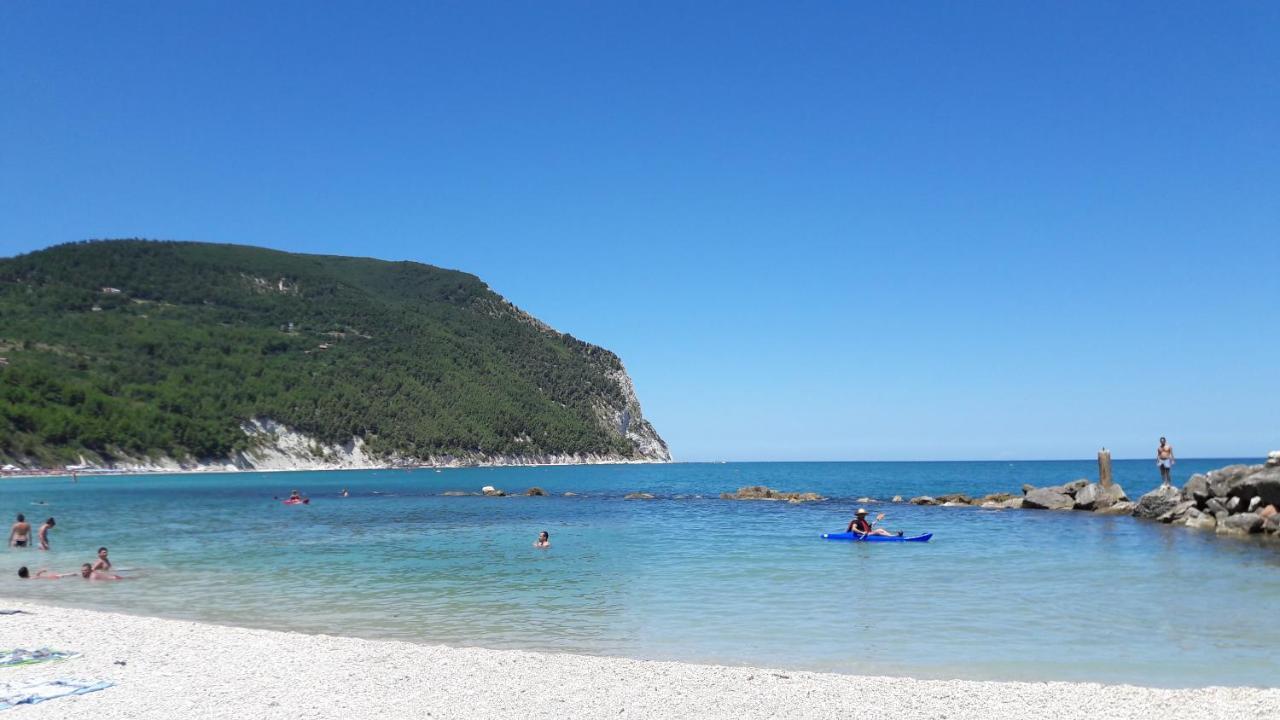 Appartamento Mare Sirolo Con Garage Privato Kültér fotó
